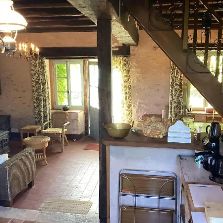 Charming By River Allier * Le Veurdre