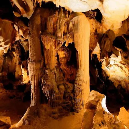 Charming By River Allier Hiking Trails Hébergement de vacances Le Veurdre